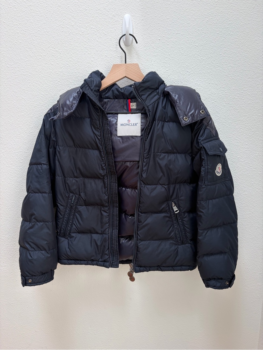 Moncler Maya Puffer Jacket Down Hooded Winter Coat Insulated Navy Kids Size 10